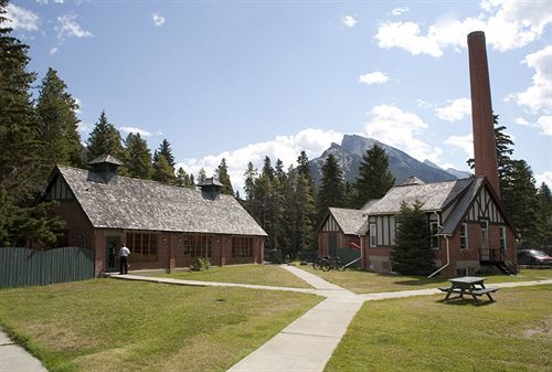 Ywca Banff Hotel Kültér fotó